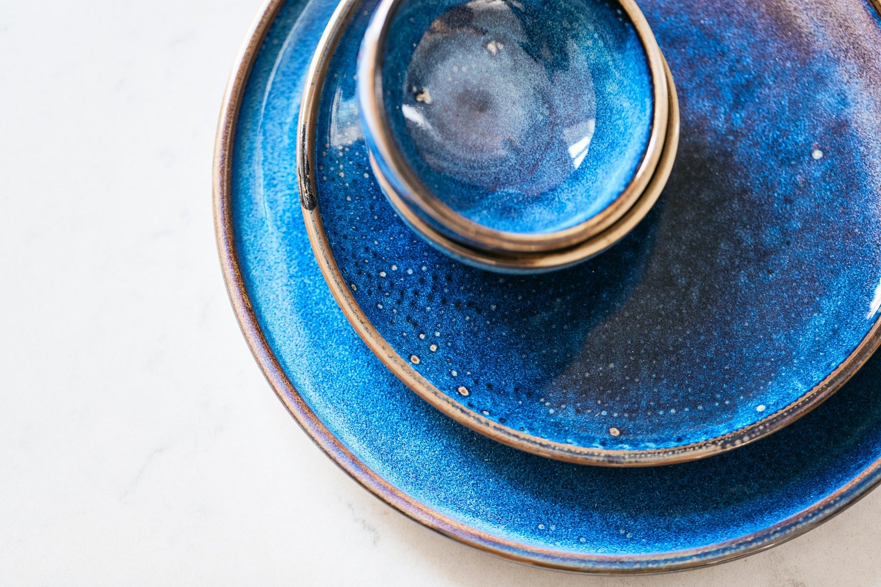 Bahne Interior Space tallerken, blå - D: 21 cm. - Bahne